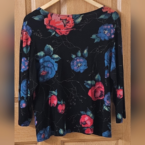 Mirasol Floral Stretch Top • XL • - Picture 5 of 5